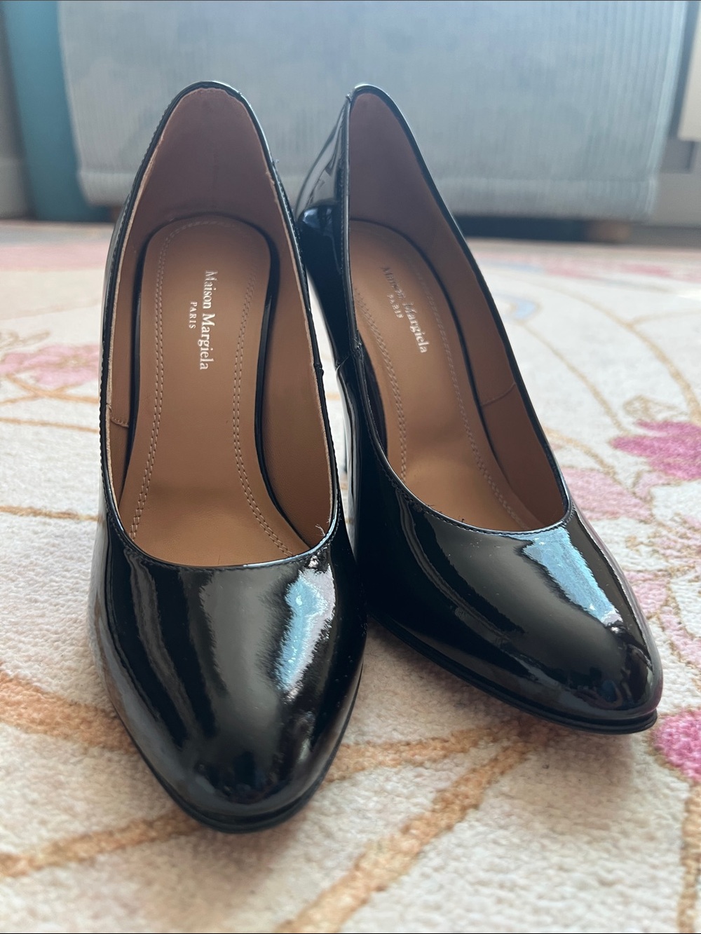 Maison Martin Margiela Black Patent Leather Pointed-Toe Pumps